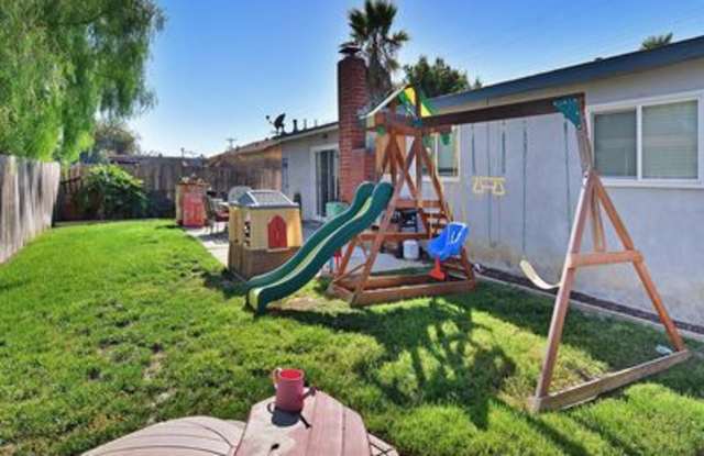 1749 El Prado Ave Gallery 3