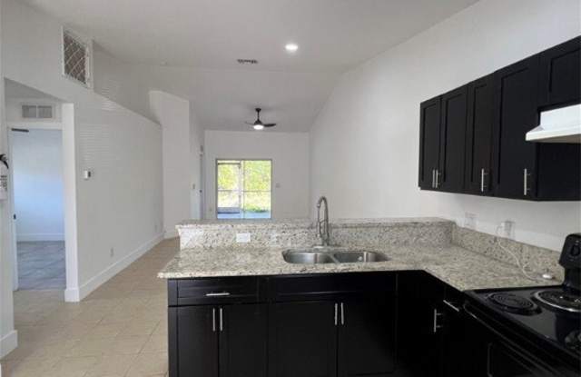 1414 W 12th Street photos photos