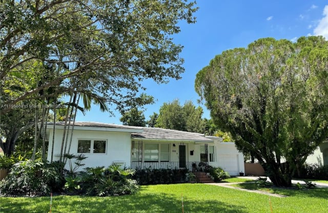 864 NE 91st Ter - 864 NE 91st Ter, Miami Shores, FL 33138