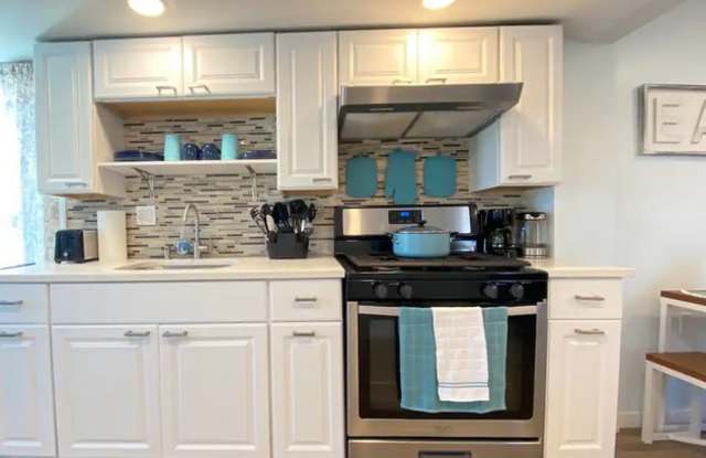 736 S Burlington Ave Apt FVS21JNV photos photos