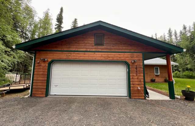 3 Bedroom / Pet Friendly / 2-Car Garage photos photos