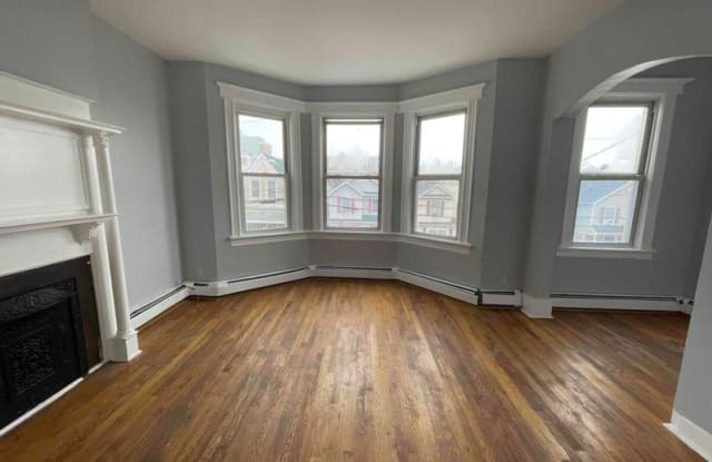 127 Myrtle Ave - 127 Myrtle Avenue, Jersey City, NJ 07305