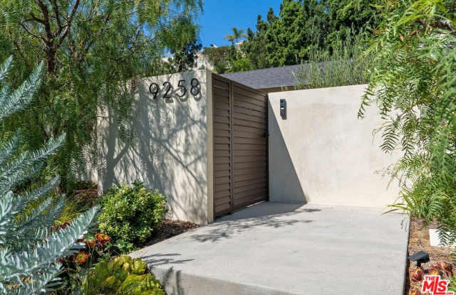 9258 Swallow Dr Gallery 3