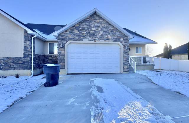 1312 E 1240 S photos photos