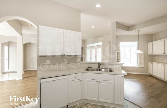 1528 Walnut Creek Drive Gallery 2