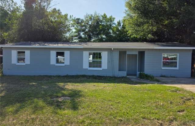 1869 W Freeman Place - 1869 West Freeman Place, Citrus Springs, FL 34434