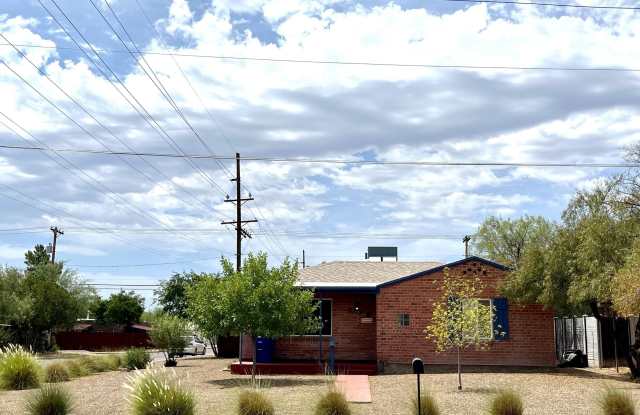 1746 E Copper Street photos photos