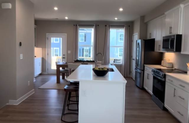 2513 Ellen Avenue photos photos