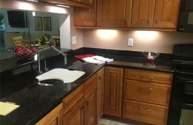 5517 ASHTON WAY Gallery 3