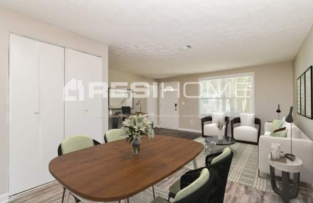 4750 White Oak Trail Gallery 4