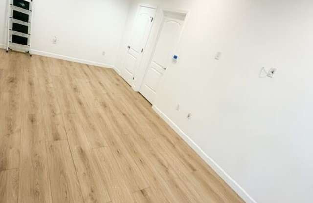 816 1/2 N Mccadden Pl Gallery 4