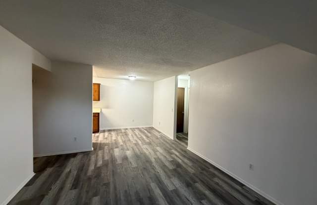 6625 E. Golf Links RoadUnit 2 Gallery 2