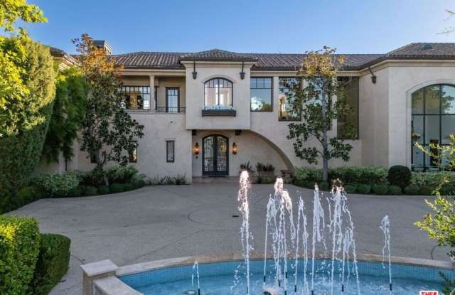 8 Beverly Ridge Ter Gallery 4