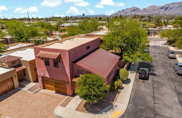 PRELEASE - Central 4 bedroom home with two car garage Gallery 3