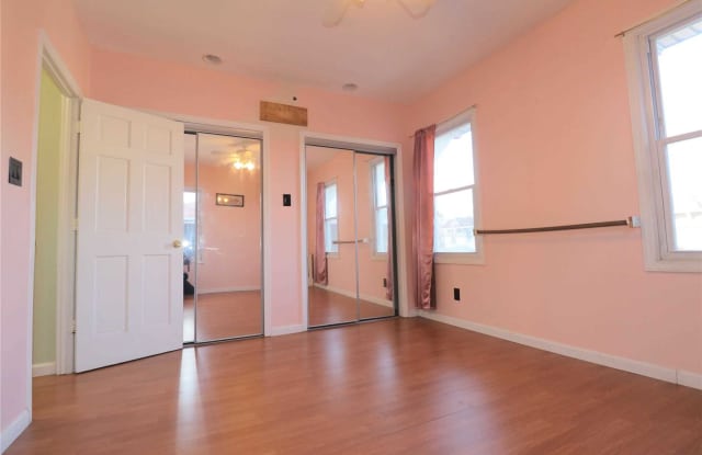 92-46 168th Place - 92-46 168th Place, Queens, NY 11433