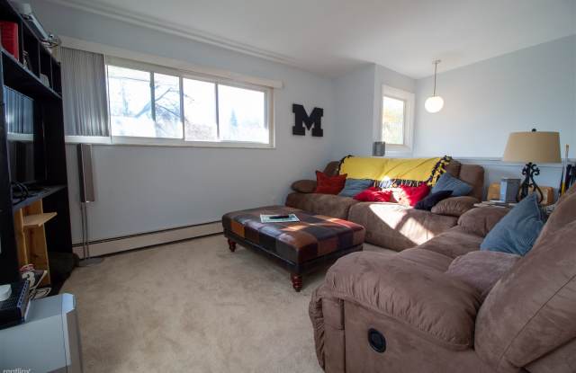 1452 Bemidji Dr Gallery 2