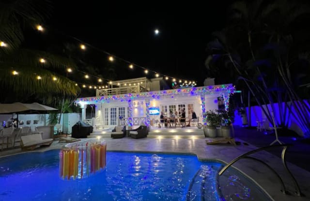 244 W San Marino dr - 244 West San Marino Drive, Miami Beach, FL 33139