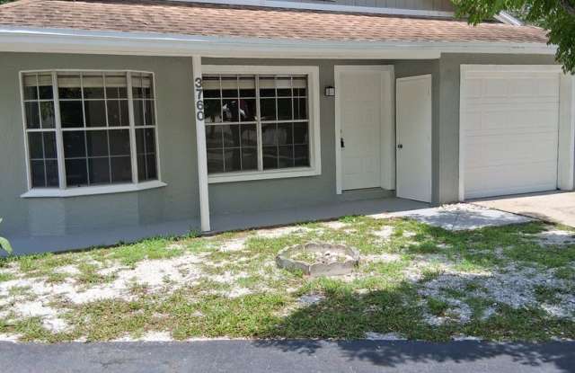 Amazing 3/2 located in desirable Palm Harbor Location photos photos