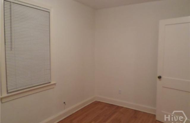 3904 Harmon Street Gallery 3
