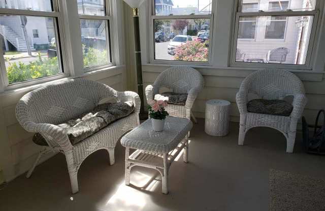 103 N Rosborough Ave Gallery 3