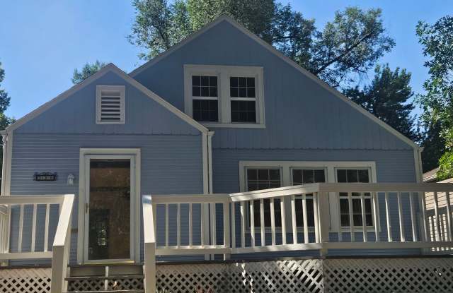 Cute and Cozy Old Town Home photos photos