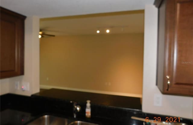 9521 GROVEDALE CIRCLE Gallery 3