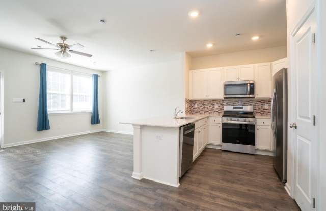 172 MAZZEO DRIVE photos photos