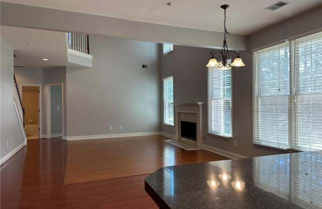 669 Maple Grove Way Gallery 4