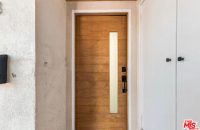 1313 South Gertruda Avenue Gallery 3