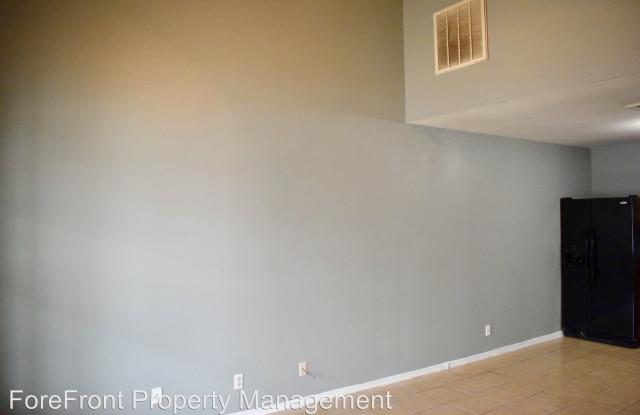 7629 Windsor Oaks Gallery 4