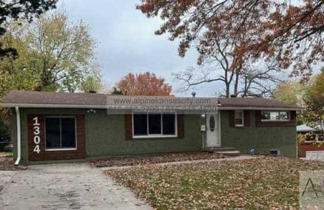 1304 Northeast 68th Terrace photos photos