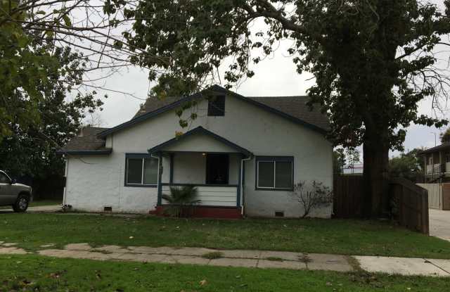 Room to Move with Style – 3-Bedroom Marysville Home - 918 11th Street, Marysville, CA 95901