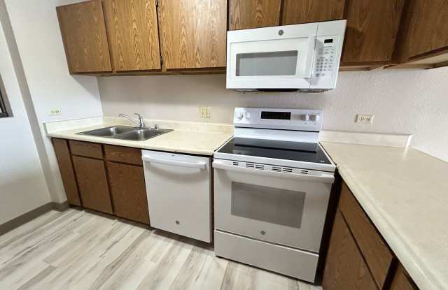 Two Bedroom Condo in Aiea photos photos