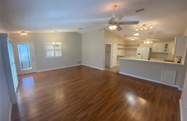 1031 PINEWOOD PLACE Gallery 3