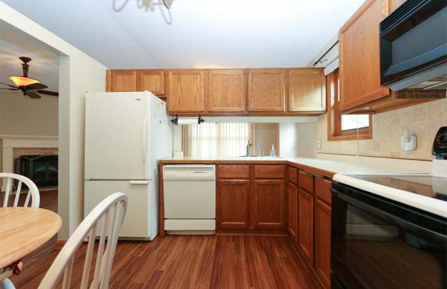 5302 Highpointe Drive Gallery 4
