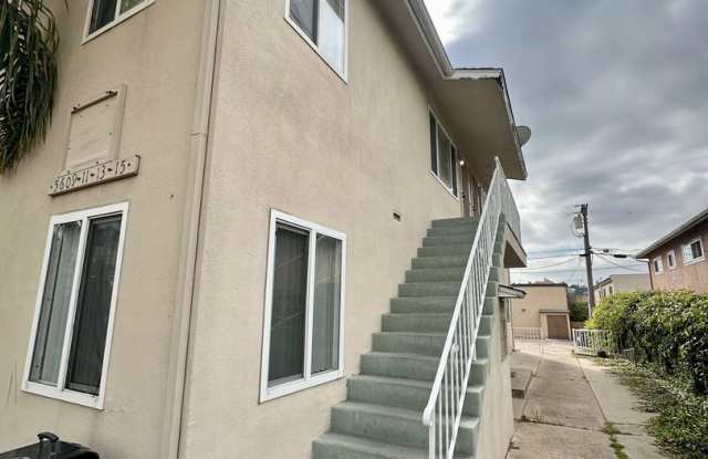 Available Now--3 bedroom 1 bath apartment walking distance to USD campus photos photos