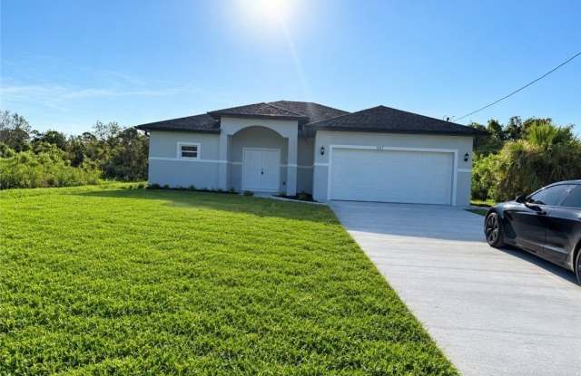 1247 Cavalier Circle Gallery 2