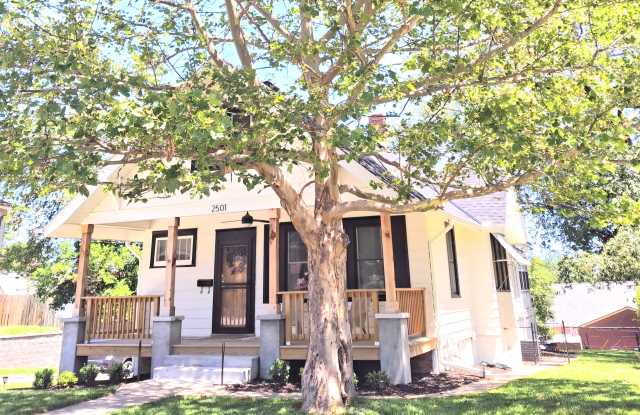 2501 Hanscom Boulevard photos photos