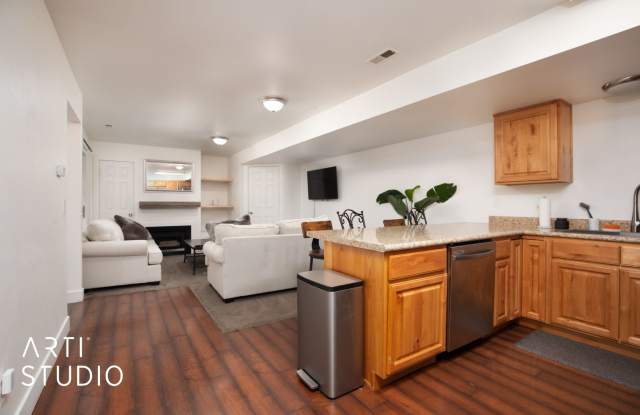 Adorable 3-Bedroom Condo in Prime Provo Location – $1,800/Month photos photos