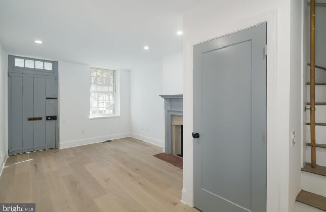 100 FITZWATER STREET photos photos