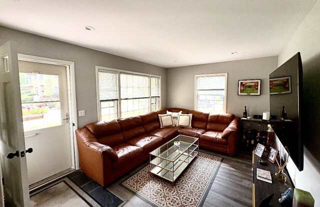 104 Michigan Avenue Gallery 2