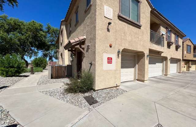Apply Here www.realty480pm.appfolio.com/listings photos photos