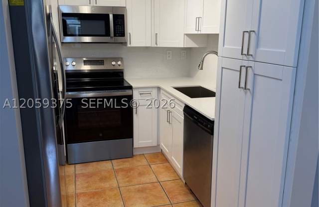 8810 SW 123rd Ct Gallery 1
