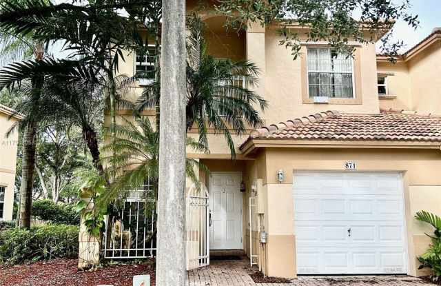 871 NW 170th Ter photos photos