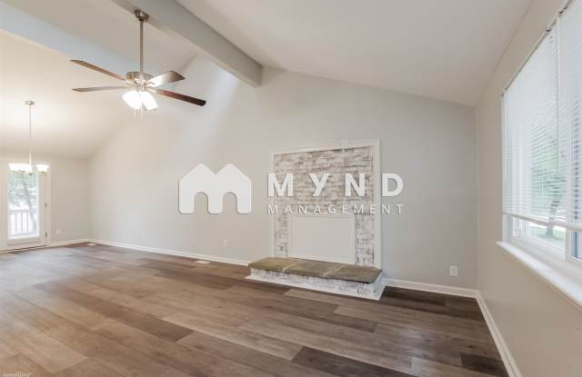 8008 Beacon Hills Rd Gallery 3