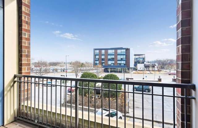4525 Park Commons Dr Gallery 3