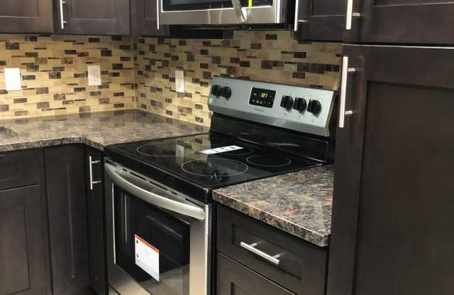 711 YARDLEY COMMONS photos photos