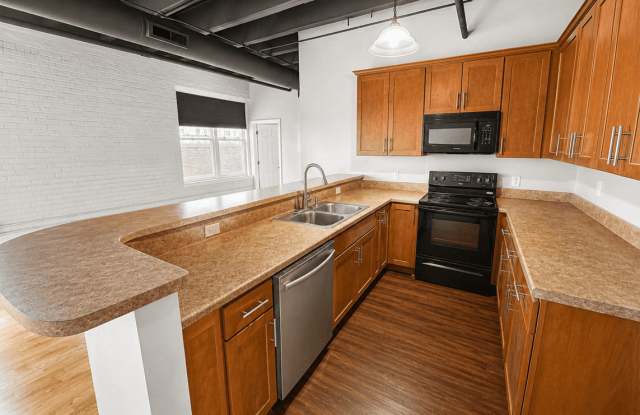 159 W Pearl St photos photos