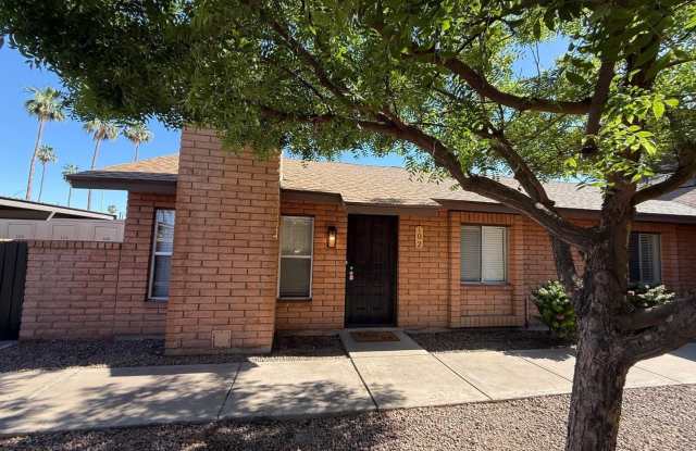 2527 S MAPLE Avenue photos photos