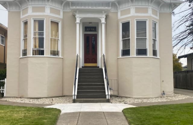2259 San Jose Ave 3 - 2259 San Jose Avenue, Alameda, CA 94501